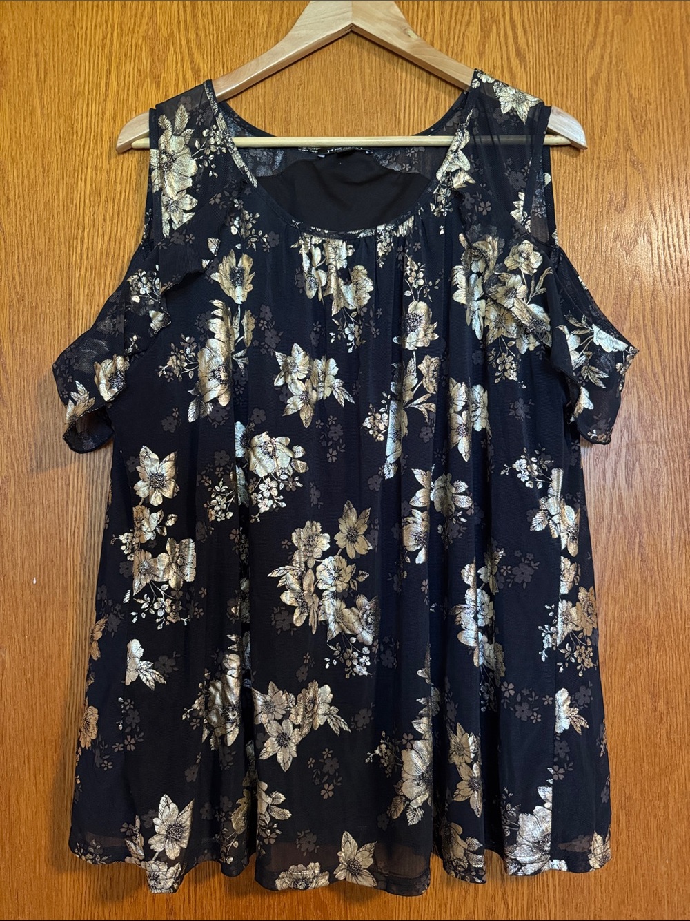 Roz & Ali Black Cold-Shoulder Blouse with Gold Floral Print